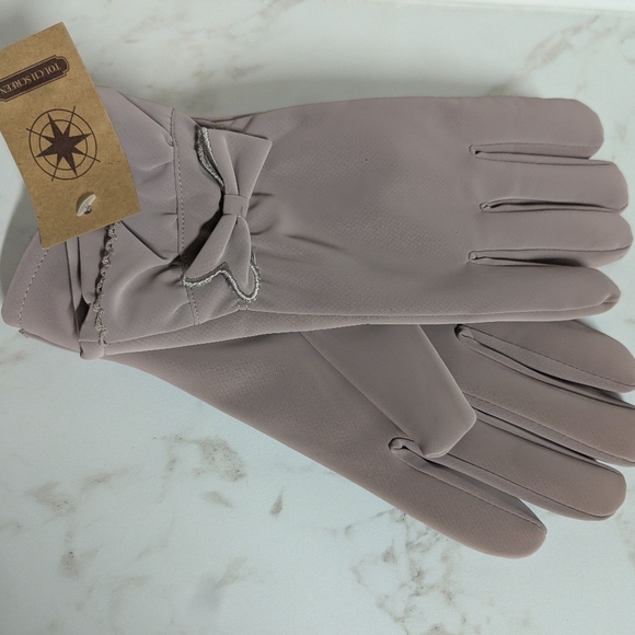 Women's Stylish Taupe Gloves - Picture 1 of 3